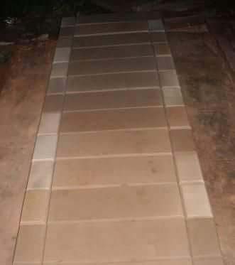 Natural sandstone rockface elevation block